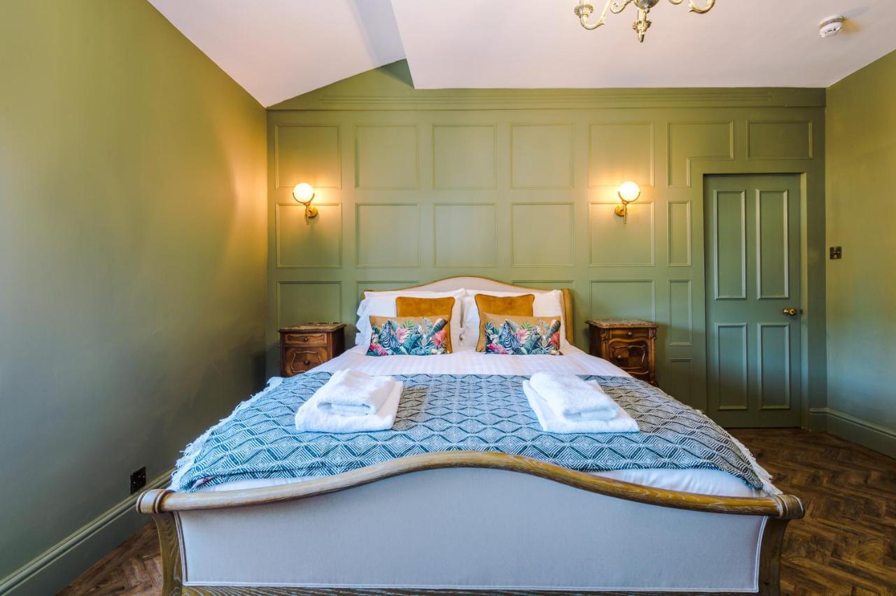 Russell Court By Orenda-Luxe Llandudno Exterior photo