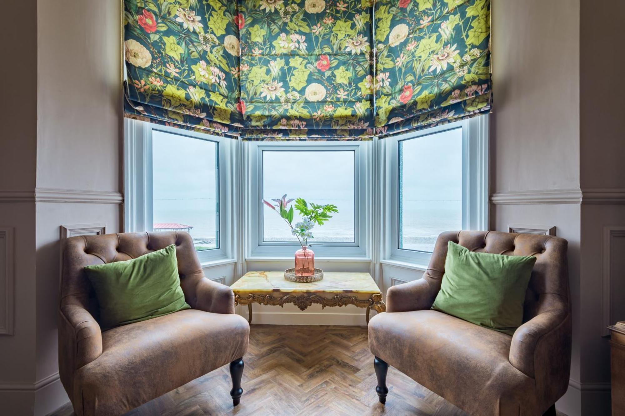 Russell Court By Orenda-Luxe Llandudno Exterior photo
